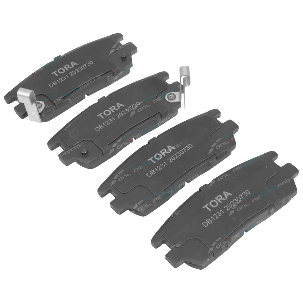 Aftermarket Rear Brake Pad Set For Mitsubishi Delica / Space Gear 2.8 D 4WD (1994-2006) – Akebono System